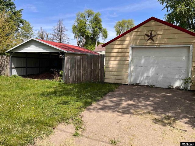 313 W Elm Street, Cedar Bluffs, NE 68015