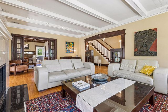 2304 Lake Place, Minneapolis, MN 55405