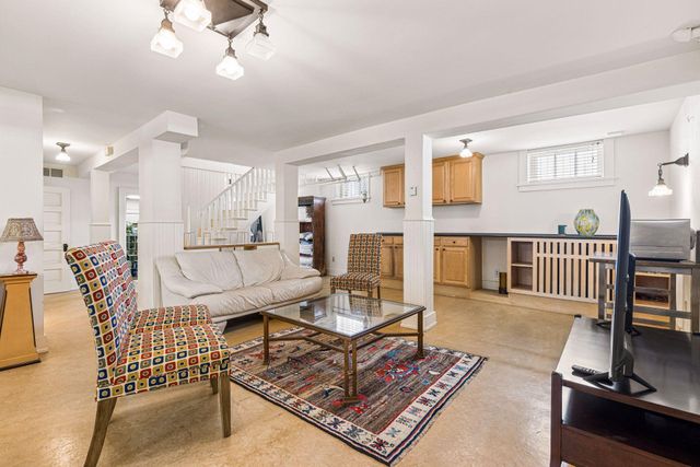 2304 Lake Place, Minneapolis, MN 55405