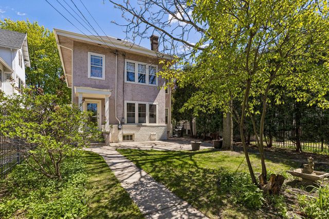 2304 Lake Place, Minneapolis, MN 55405