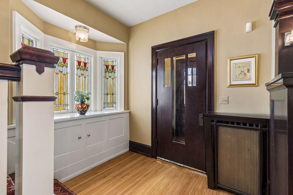 2304 Lake Place, Minneapolis, MN 55405 — photo 5