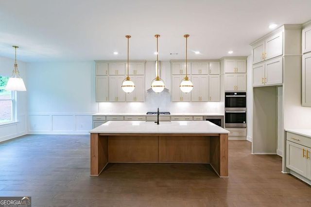 8320 Shoal Court, Gainesville, GA 30506