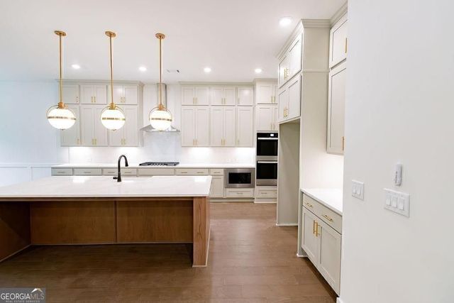 8320 Shoal Court, Gainesville, GA 30506