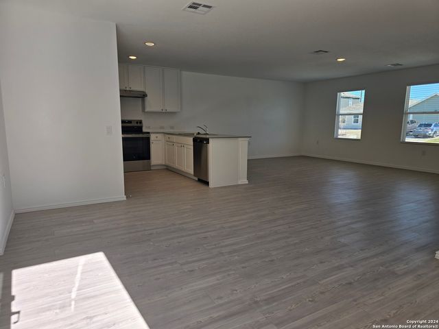 13327 Laffoon Way, San Antonio, TX 78221