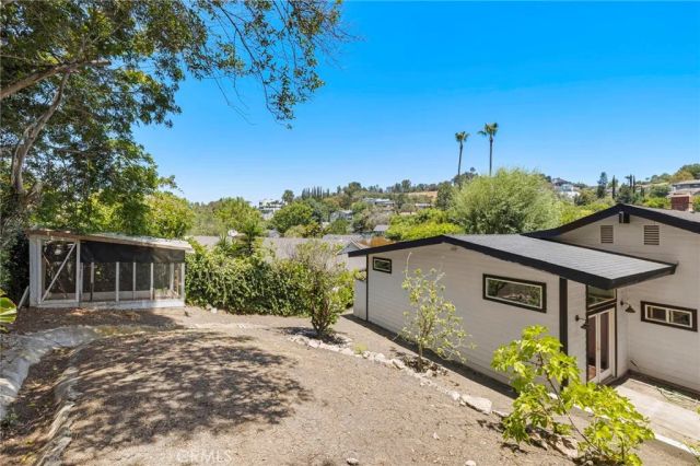 19242 Barrett Lane, North Tustin, CA 92705