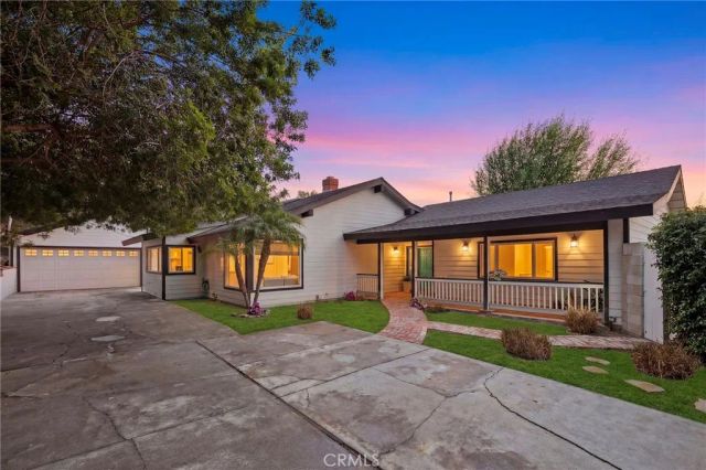 19242 Barrett Lane, North Tustin, CA 92705