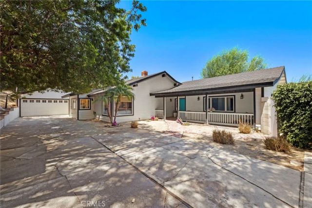 19242 Barrett Lane, North Tustin, CA 92705