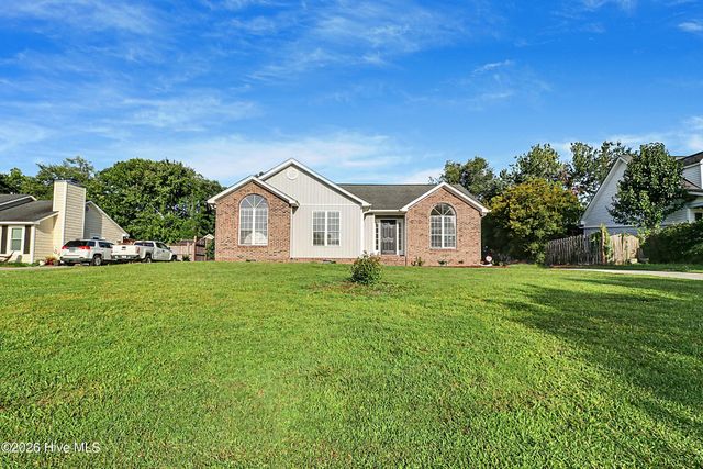 204 Bramble Court, Castle Hayne, NC 28429