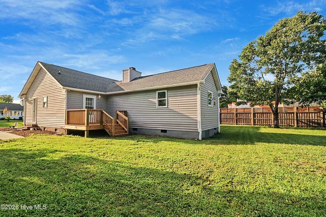 204 Bramble Court, Castle Hayne, NC 28429
