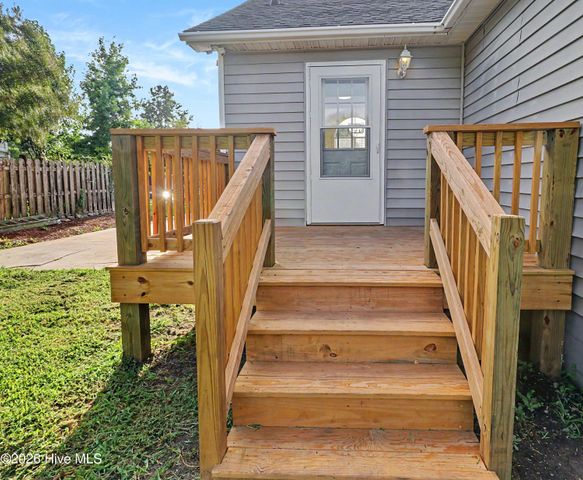 204 Bramble Court, Castle Hayne, NC 28429