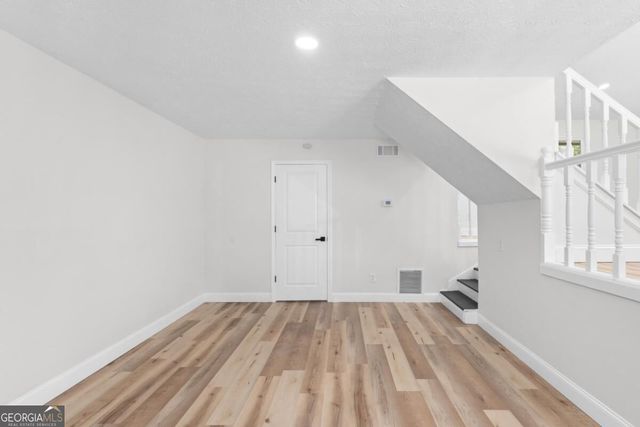 847 Halfmoon Hollow, Lilburn, GA 30047