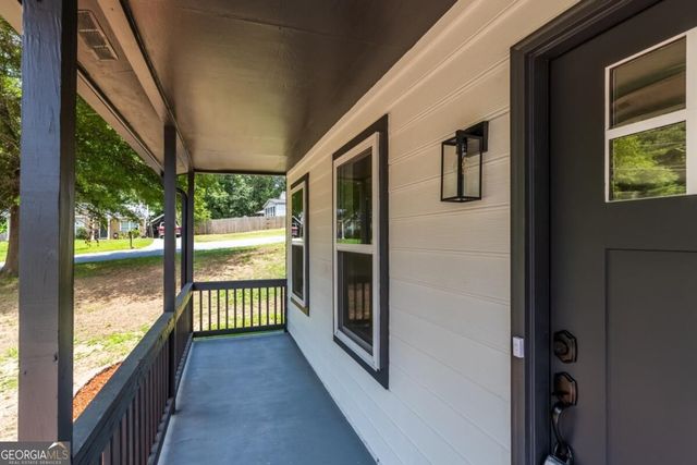 847 Halfmoon Hollow, Lilburn, GA 30047