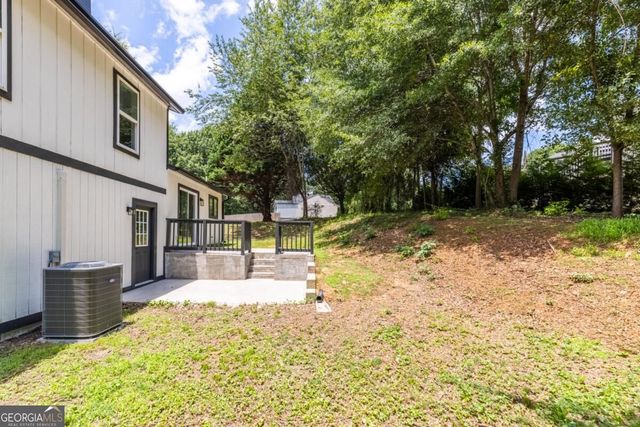 847 Halfmoon Hollow, Lilburn, GA 30047