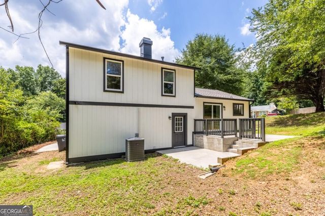 847 Halfmoon Hollow, Lilburn, GA 30047
