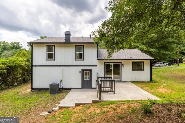 847 Halfmoon Hollow, Lilburn, GA 30047