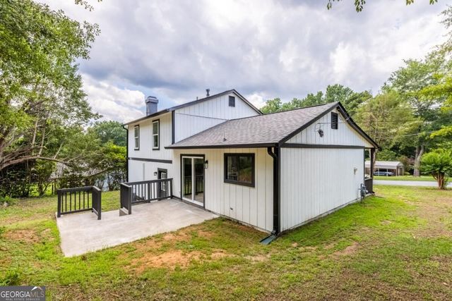 847 Halfmoon Hollow, Lilburn, GA 30047