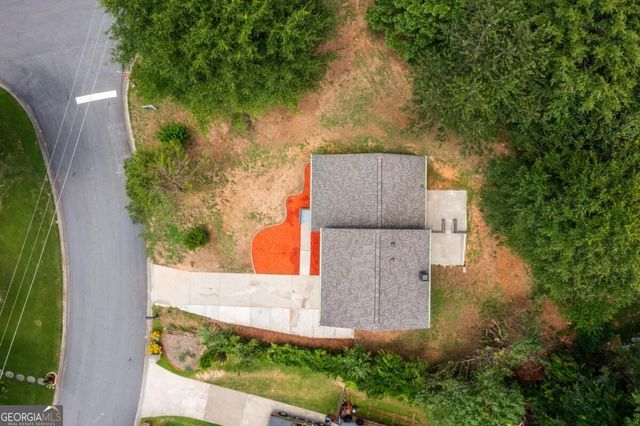 847 Halfmoon Hollow, Lilburn, GA 30047