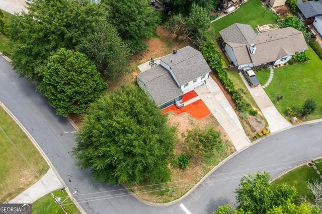 847 Halfmoon Hollow, Lilburn, GA 30047