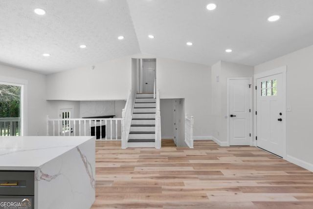 847 Halfmoon Hollow, Lilburn, GA 30047