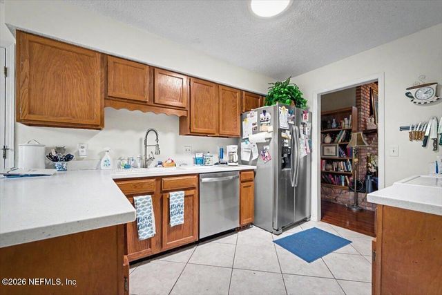 5465 AUTUMNBROOK Trail 2, Jacksonville, FL 32258