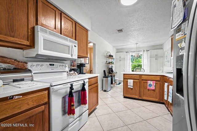 5465 AUTUMNBROOK Trail 2, Jacksonville, FL 32258