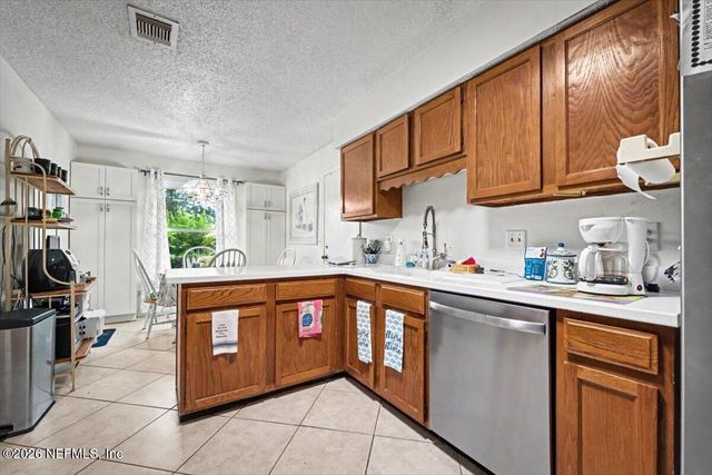 5465 AUTUMNBROOK Trail 2, Jacksonville, FL 32258