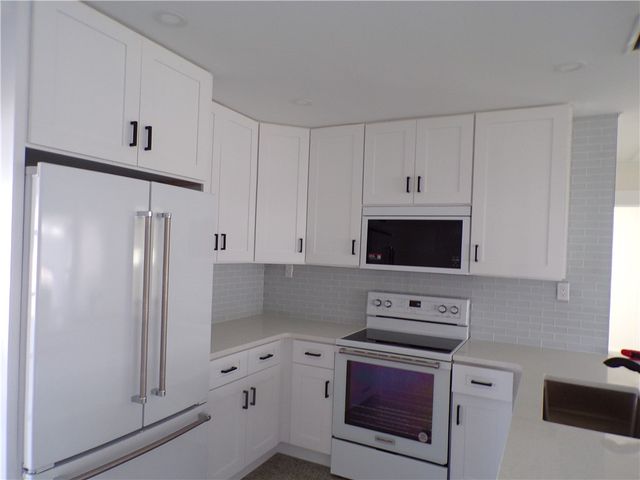 9853 Honeysuckle Drive, Micco, FL 32976