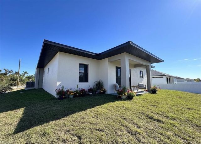 3544 NW 41st PL, Cape Coral, FL 33993