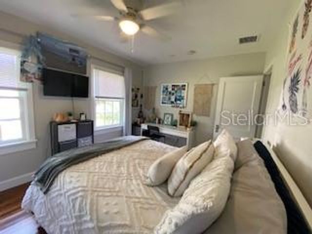 1741 NW 6TH AVENUE, Gainesville, FL 32603