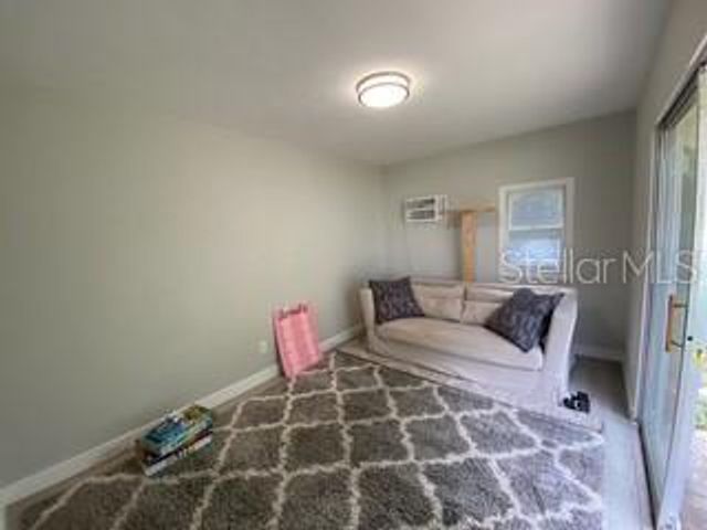 1741 NW 6TH AVENUE, Gainesville, FL 32603