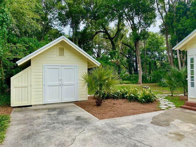 1741 NW 6TH AVENUE, Gainesville, FL 32603