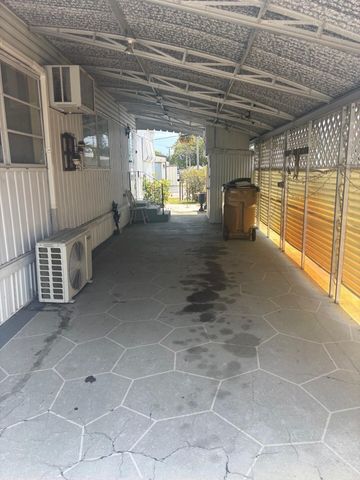 586 NE 47th Street, Deerfield Beach, FL 33064