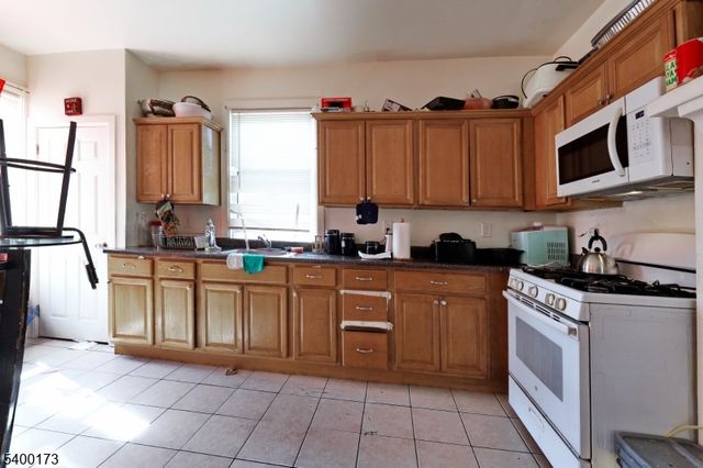 240 Ellis Ave, Irvington Twp., NJ 07111