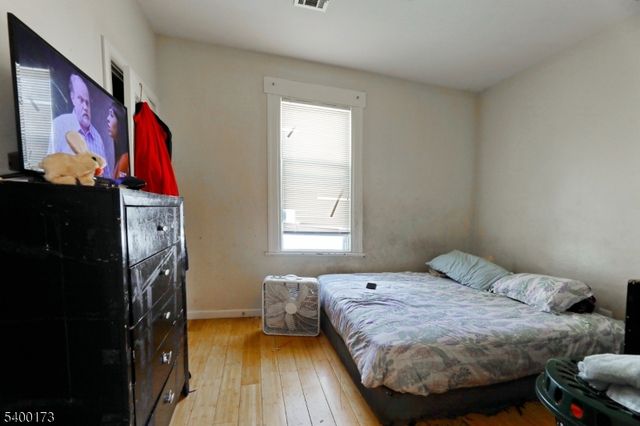 240 Ellis Ave, Irvington Twp., NJ 07111