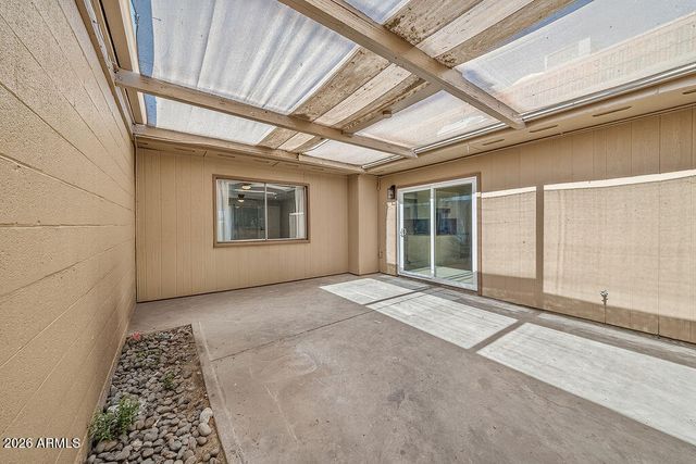 4725 W NORTHERN Avenue, Glendale, AZ 85301