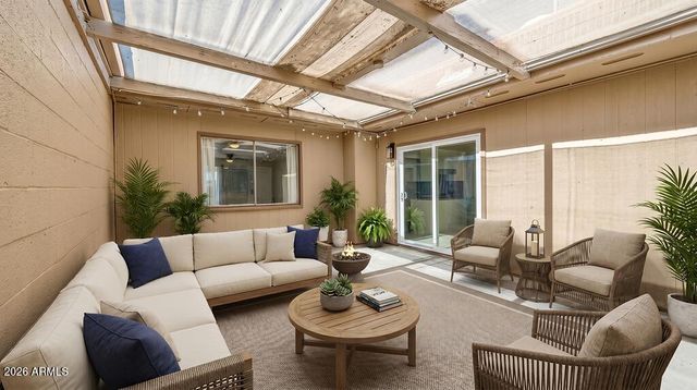4725 W NORTHERN Avenue, Glendale, AZ 85301