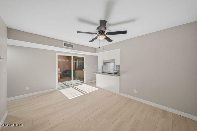 4725 W NORTHERN Avenue, Glendale, AZ 85301
