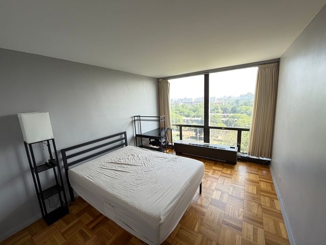 601 E 32nd Street 1111, Chicago, IL 60616
