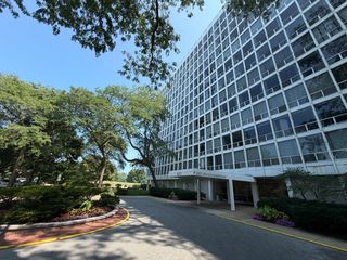 601 E 32nd Street 1111, Chicago, IL 60616