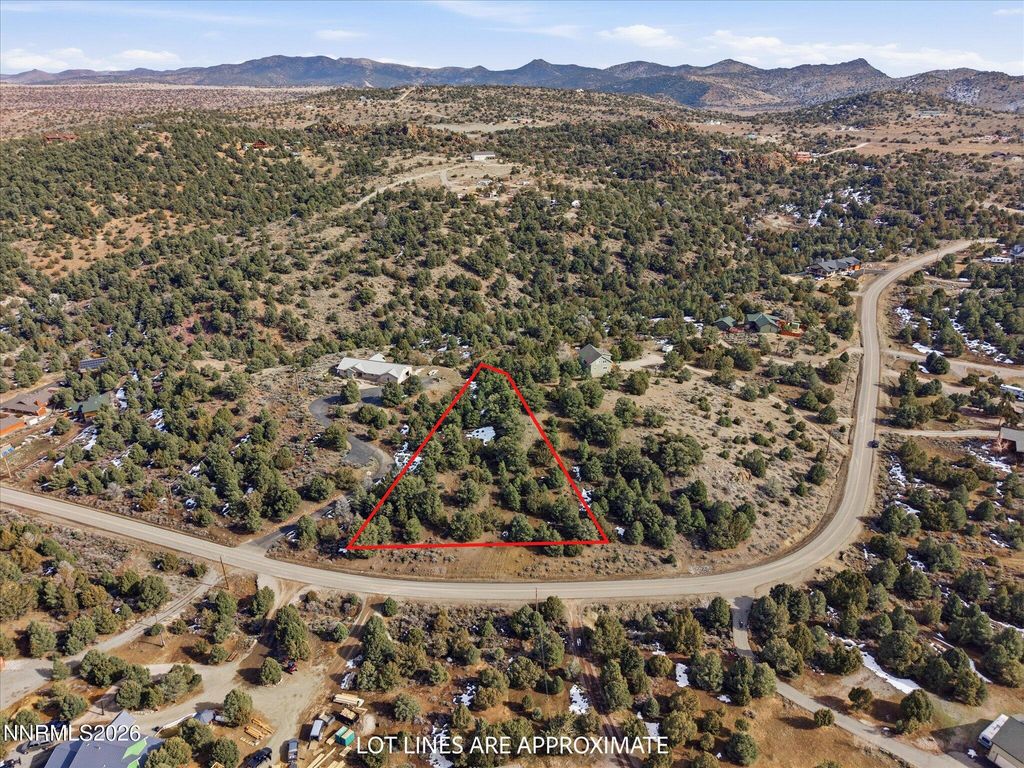 Image 10 of property listing at 1859 Lousetown Road, Reno, NV 89521