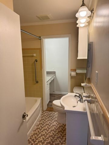 4803 HUMMINGBIRD LN, Memphis, TN 38117