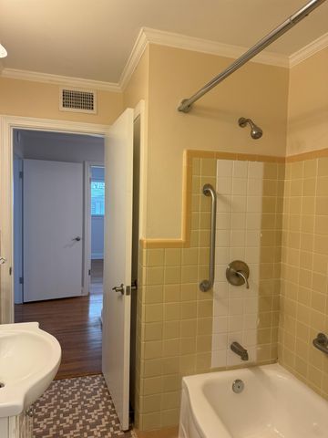 4803 HUMMINGBIRD LN, Memphis, TN 38117