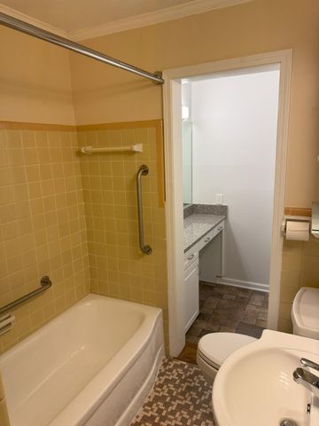 4803 HUMMINGBIRD LN, Memphis, TN 38117