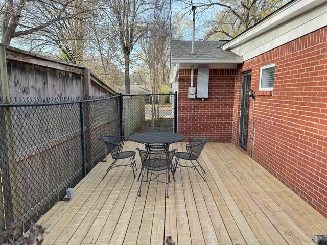 4803 HUMMINGBIRD LN, Memphis, TN 38117