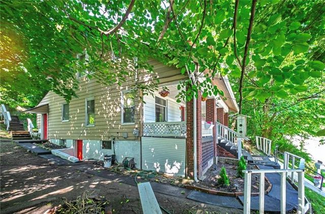 1337 Greensburg Pike, N Versailles, PA 15035