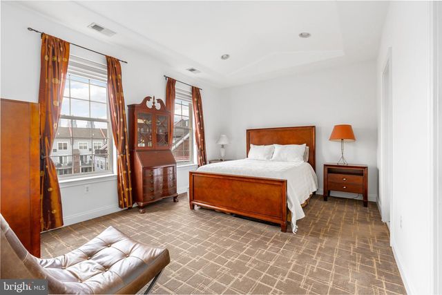 207 CAPTAINS WAY, Philadelphia, PA 19146