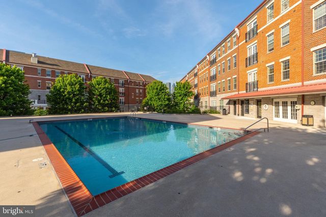 207 CAPTAINS WAY, Philadelphia, PA 19146