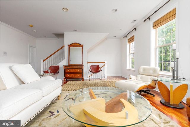 207 CAPTAINS WAY, Philadelphia, PA 19146