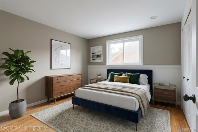 2410 E Lincoln Avenue, Royal Oak, MI 48067