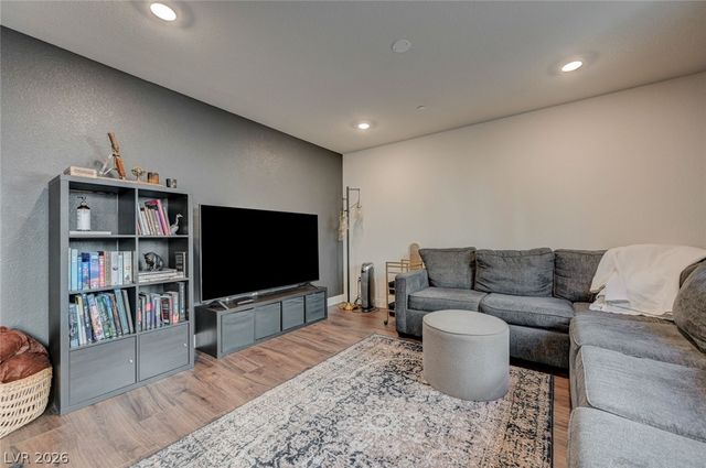 2890 Twilight Green Avenue, North Las Vegas, NV 89086